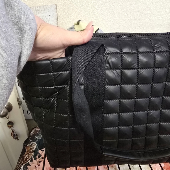 Kate Spade LARGE Black Quilted Tote with Scarf - Perfect Overnight/Travel Bag - Picture 6 of 10